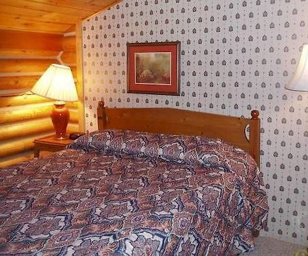 Pelican Greens Breezy Point Экстерьер фото